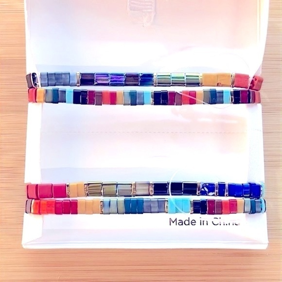 Brand New Rush By Denis & Charles Set of 4 Colorful Beaded Friendship Bracelets - Picture 9 of 11